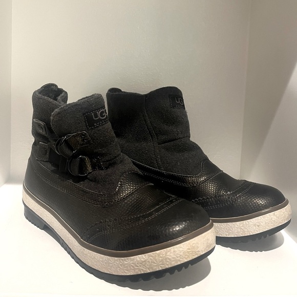 UGG Shoes - UGG Australia Waterproof Adjustable Strap Snap Closure Women’s Winter Boots-8